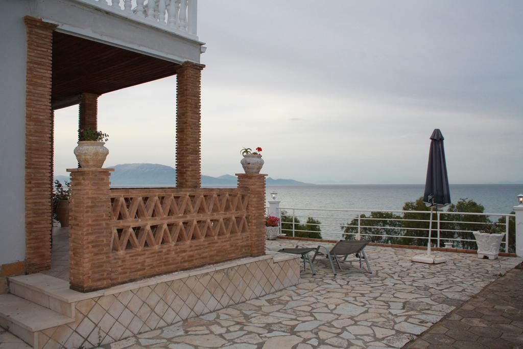 Laura Beach House Alykes  Bagian luar foto