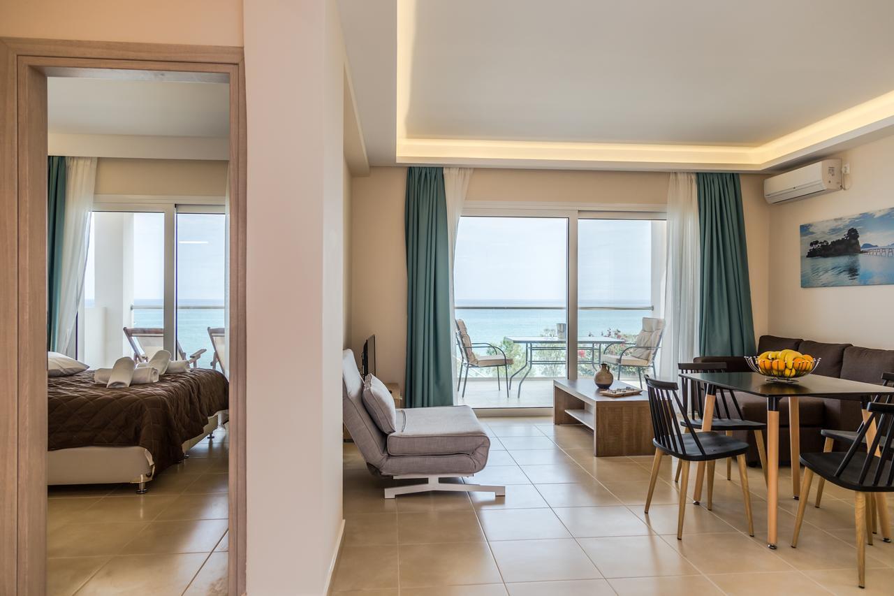 Laura Beach House Alykes  Bagian luar foto