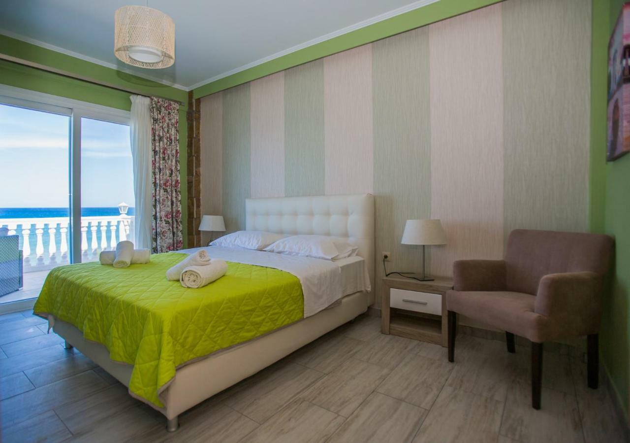 Laura Beach House Alykes  Bagian luar foto