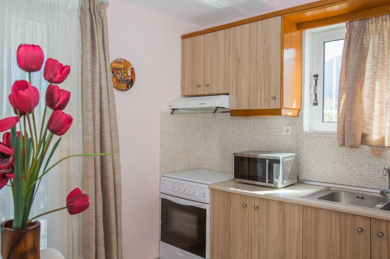 Laura Beach House Alykes  Bagian luar foto